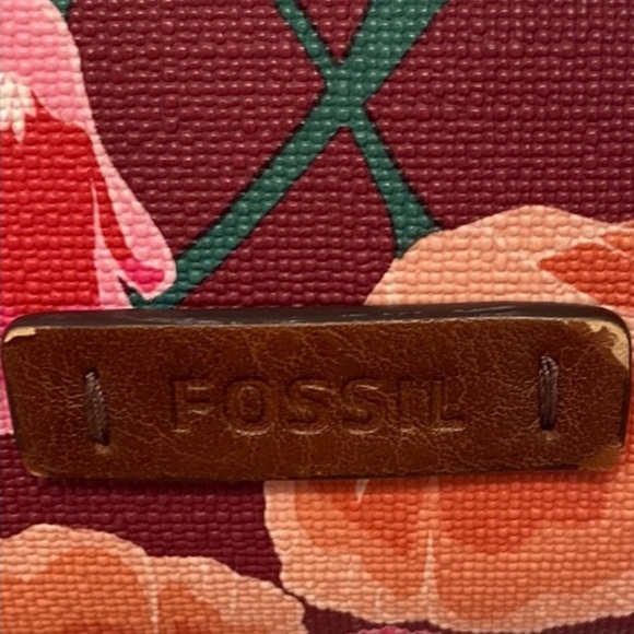 Fossil Floral LeatherTote Bag - Picture 4 of 7